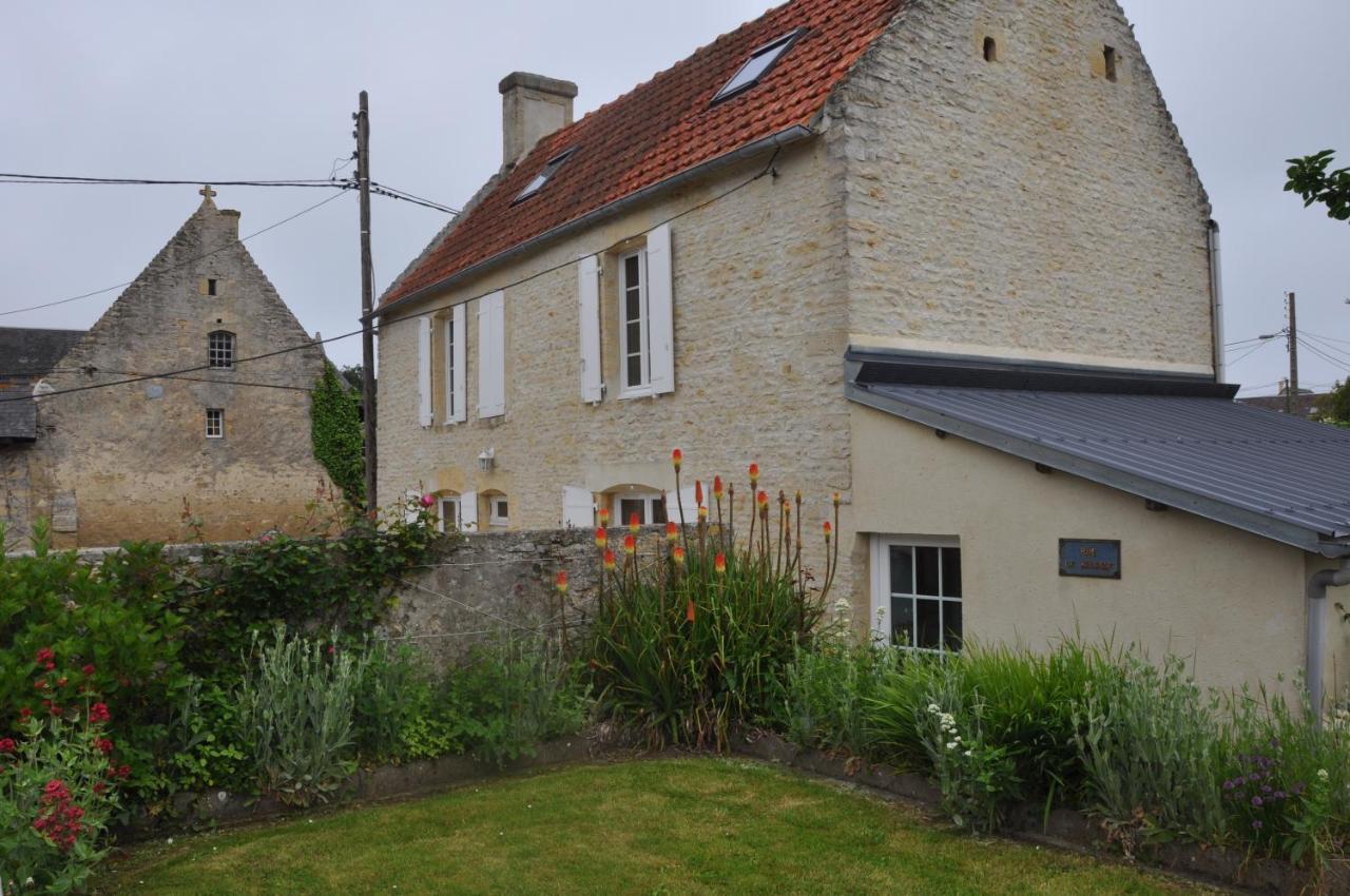 Longues-sur-Mer Le Petit Clos Du Bessin מראה חיצוני תמונה