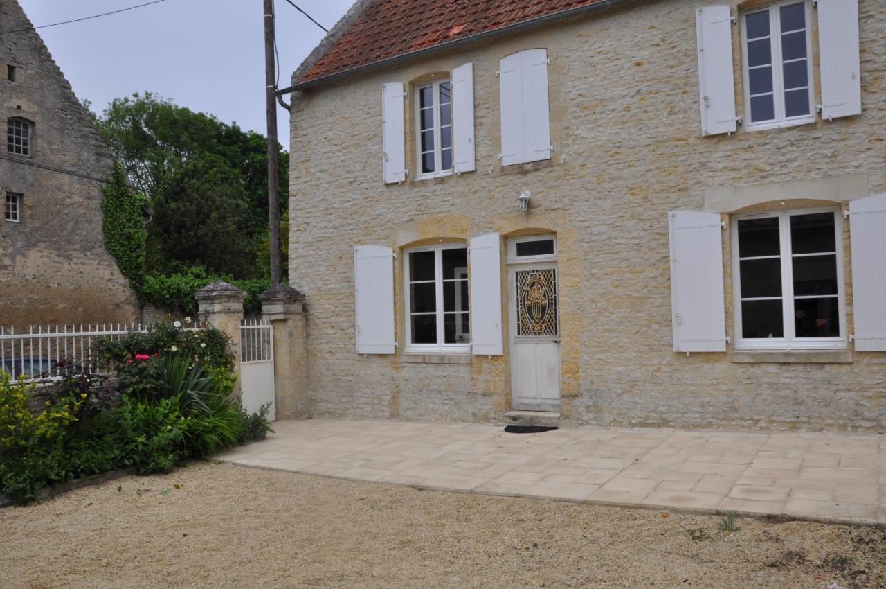Longues-sur-Mer Le Petit Clos Du Bessin מראה חיצוני תמונה